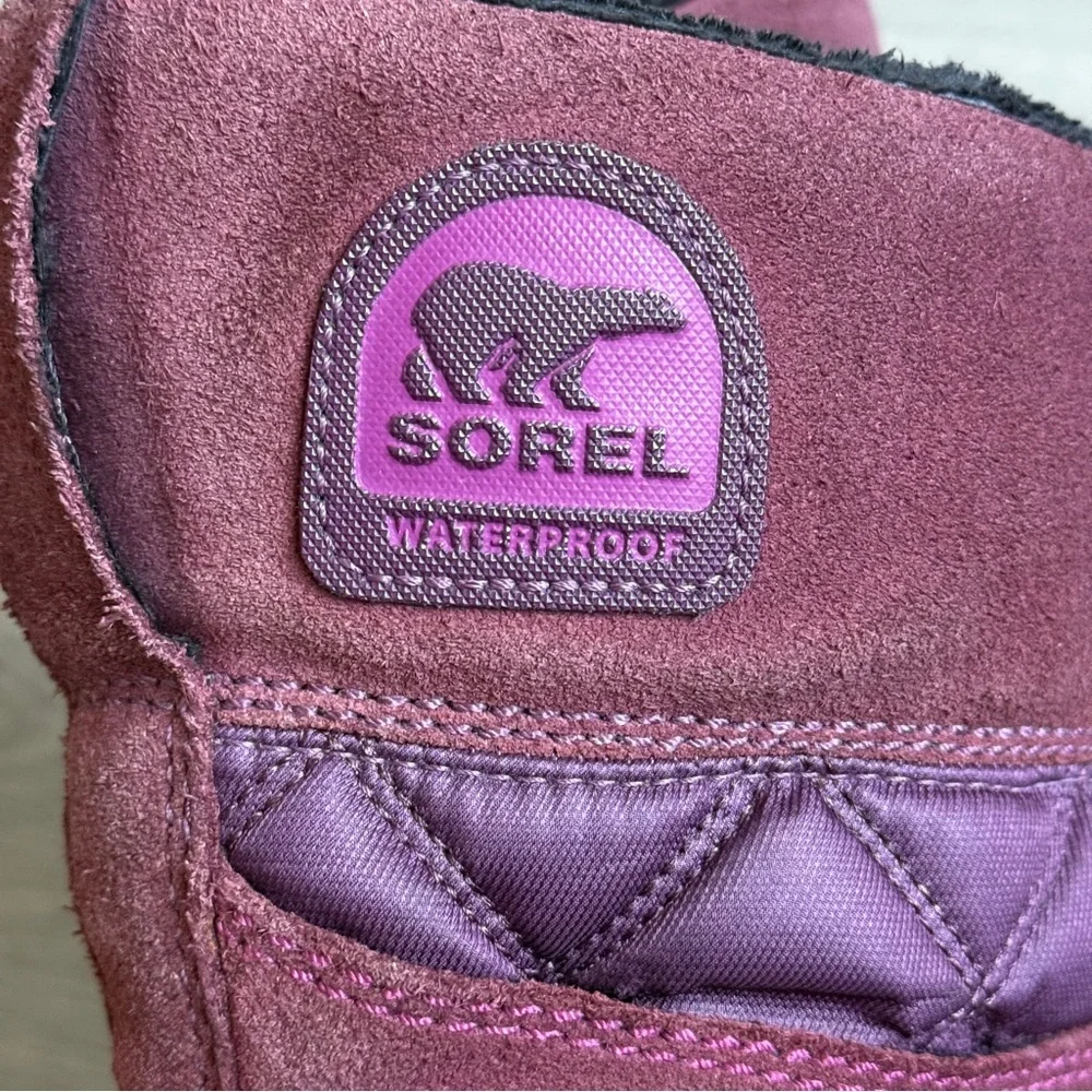 SOREL Glacy Puffy Faux Fur Waterproof Boots Sz 8.5 Plum Suede Harness